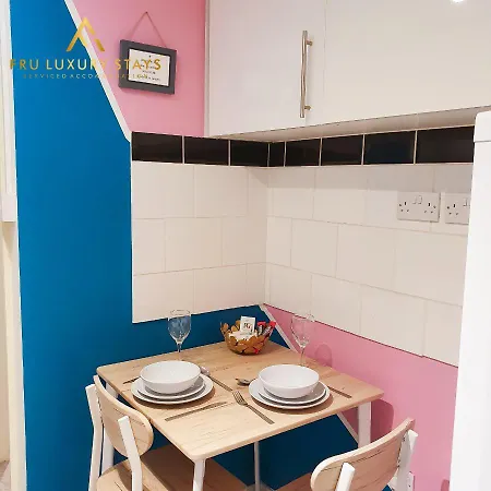 Apartment, Fru Luxury Stays Serviced Accommodation,1 Bedroom Studio With Free Parking & Wifi Apartman *