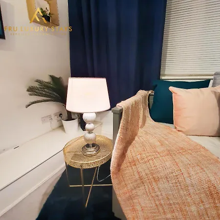 Apartment, Fru Luxury Stays Serviced Accommodation,1 Bedroom Studio With Free Parking & Wifi بريستول